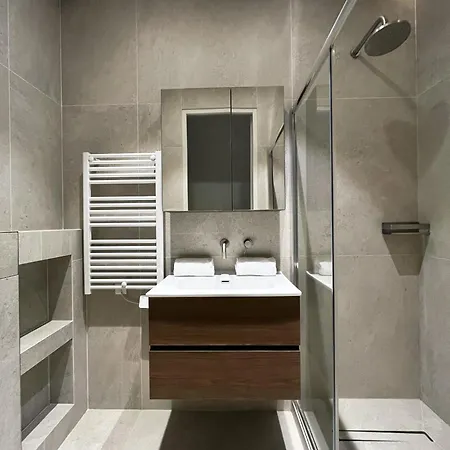 141 - Urban Beautiful Flat Near Champs-elysees Apartament